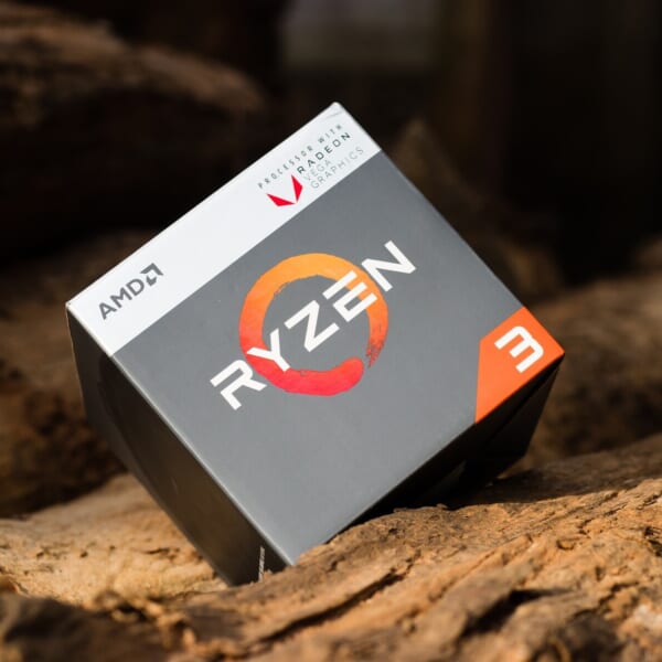 vỏ hộp cá tính của “team đỏ” AMD