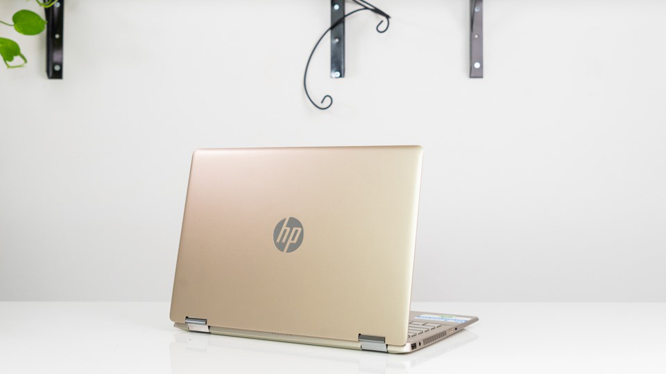 laptop HP thiết kế thời trang