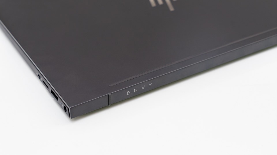 laptop HP Envy 13 thiết kế đẳng cấp doanh nhân