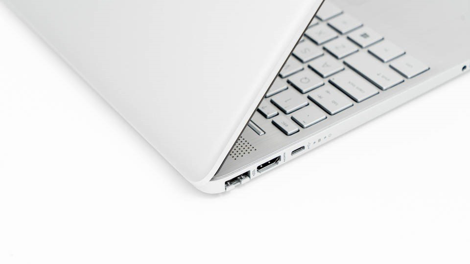 kết nối laptop HP Notebook 15s 